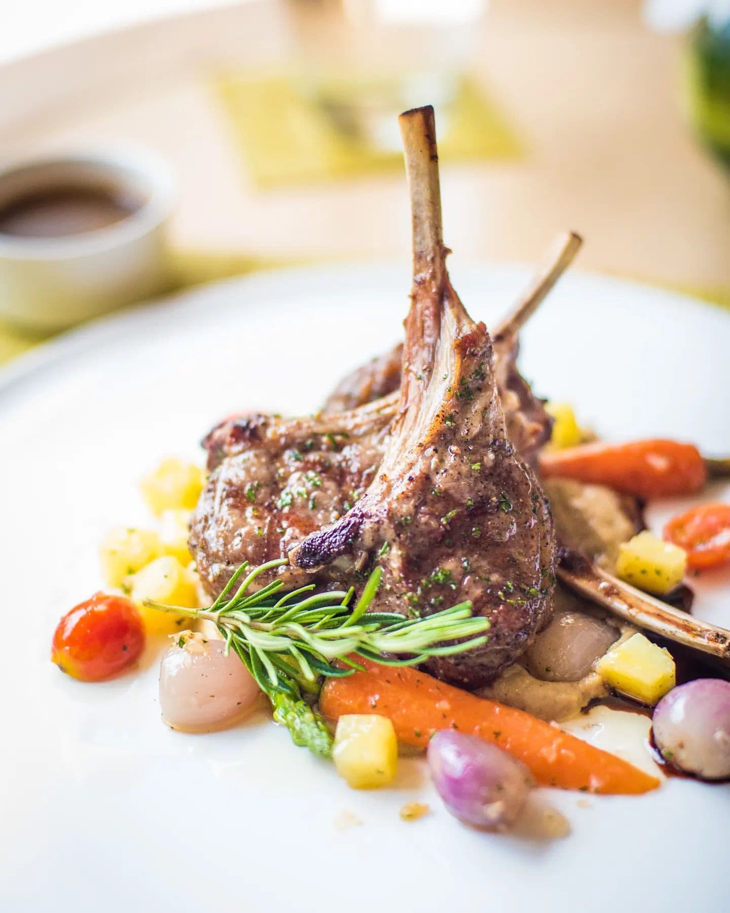 Private Chef Miguel Mendoza can cook for date nights, private events and much more. Experience his expertise in your own kitchen.